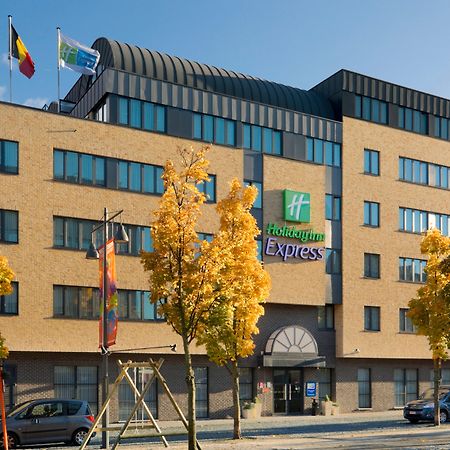 Holiday Inn Express Hasselt Exterior foto